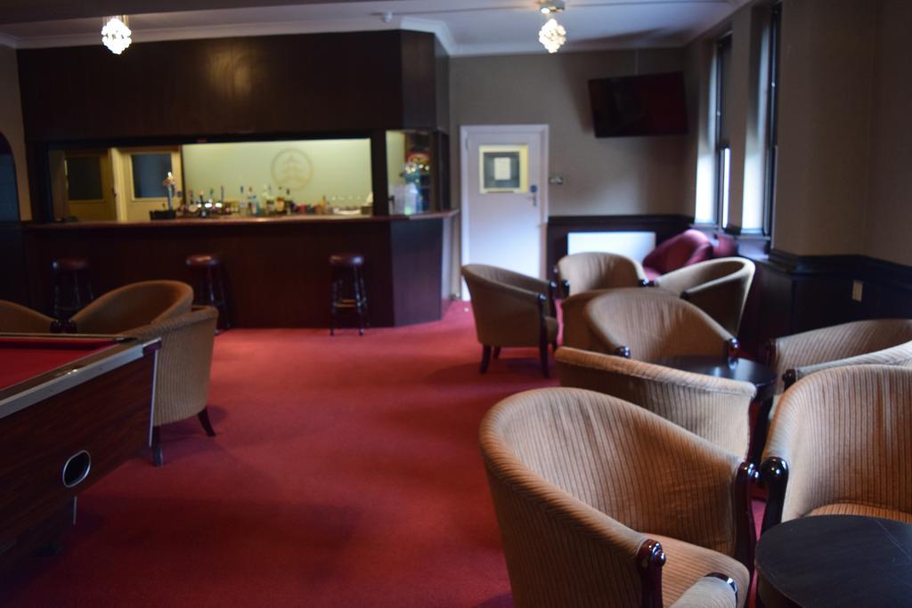 Rossmore Hotel Илфорд Экстерьер фото